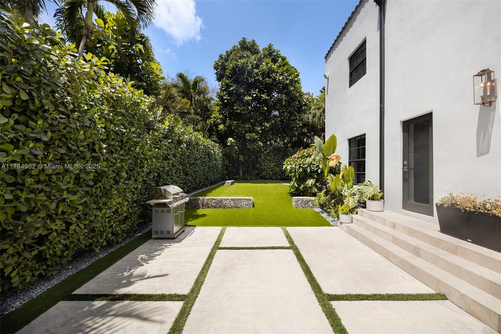 AMD & CORR PLAT OF SUNRIS - Residential