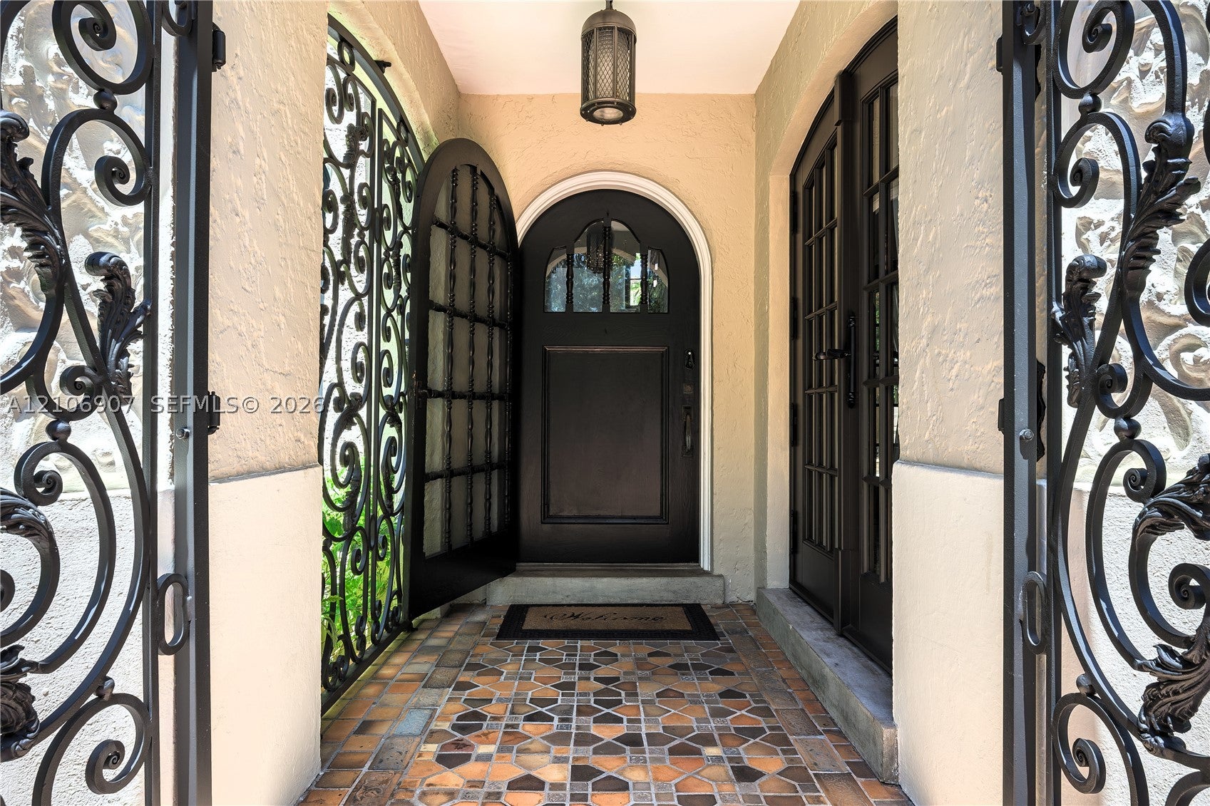 1822 Country Club Prado