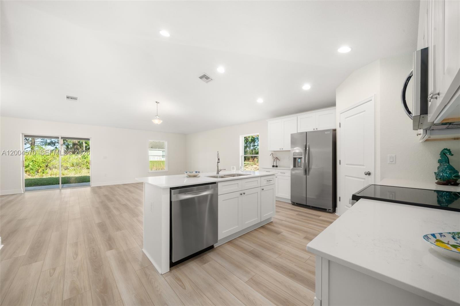 SUN N LAKE SEB UNIT 16 - Residential