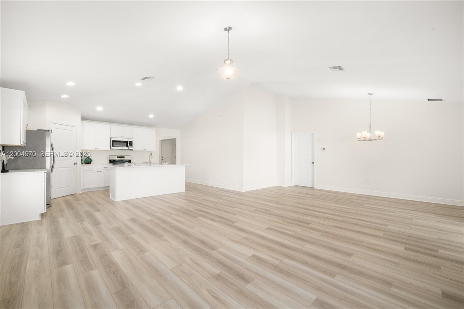 SUN N LAKE SEB UNIT 16 - Residential