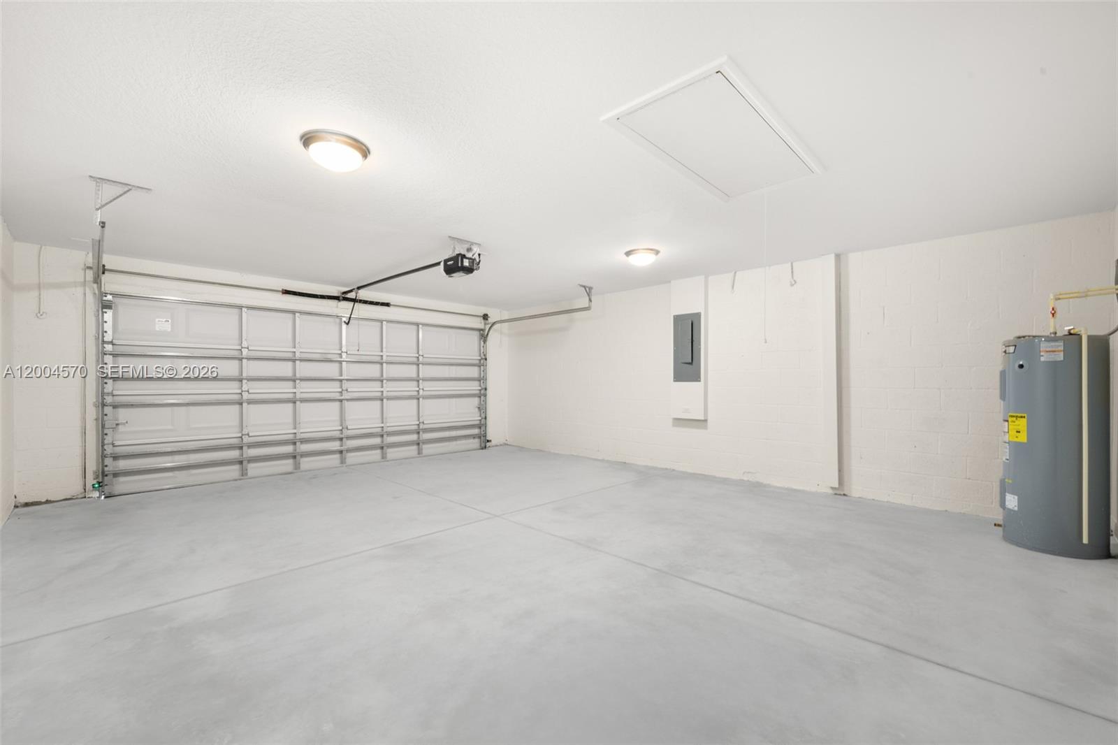 SUN N LAKE SEB UNIT 16 - Residential