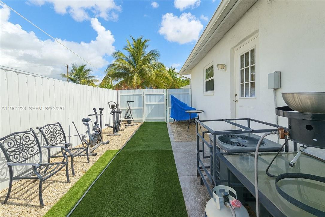 GOLDEN GATE CITY - Residential