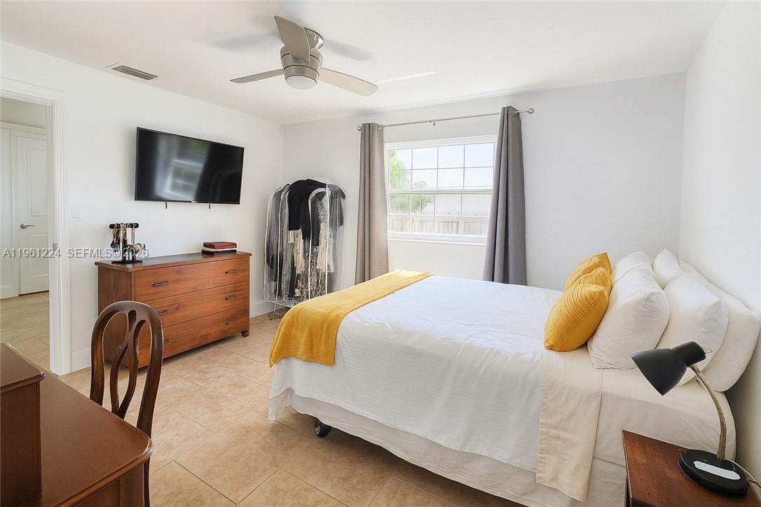 GOLDEN GATE CITY - Residential