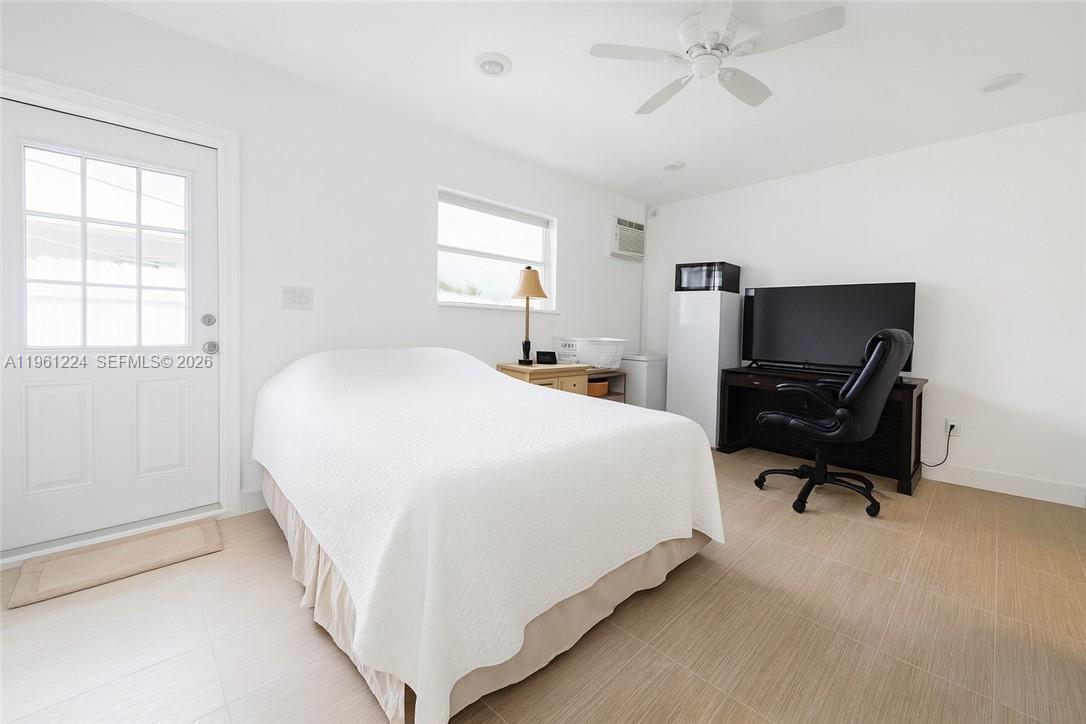 GOLDEN GATE CITY - Residential