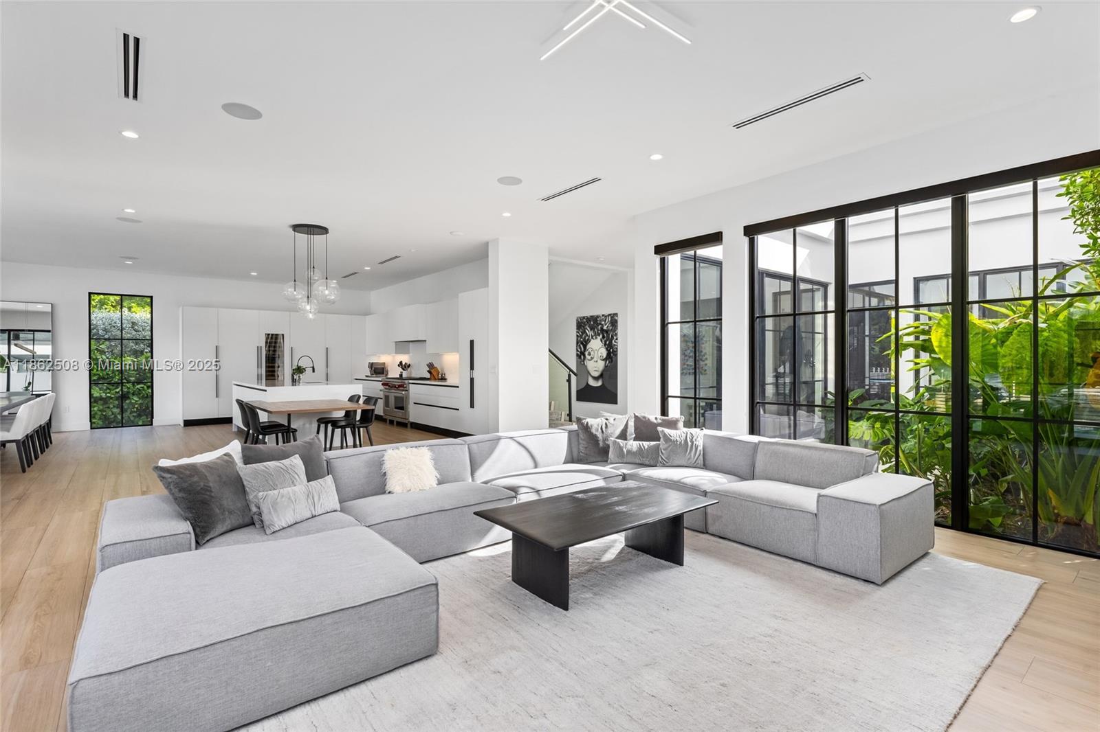 BELLE MEADE FCP - Residential Lease