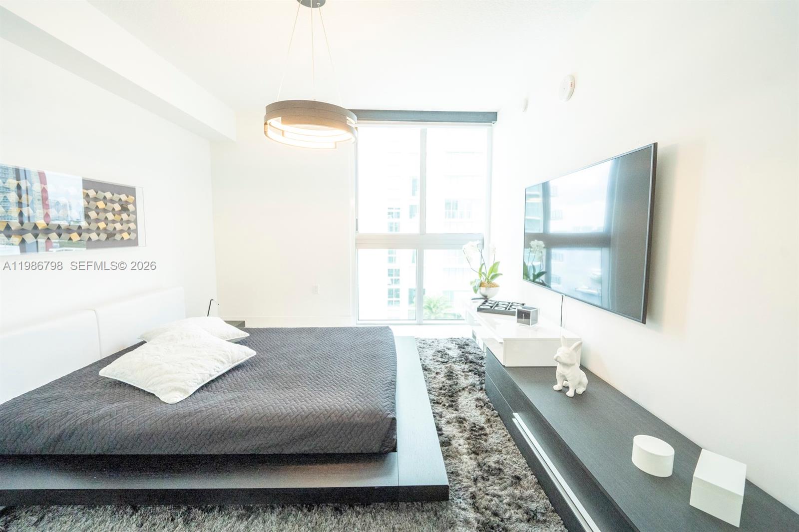 PARQUE TOWERS CONDO - Residential Lease