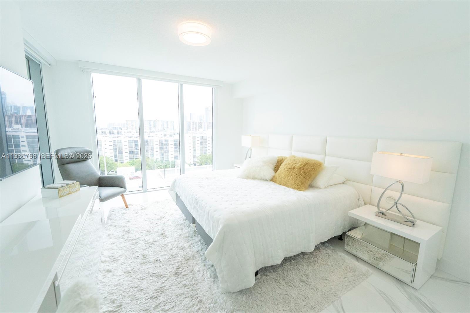 PARQUE TOWERS CONDO - Residential Lease