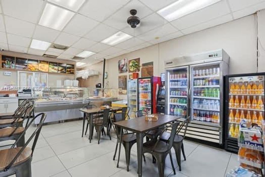 Café with more than 11 years of continuous operation in a strategic location in Hialeah Gardens, surrounded by schools, shopping centers, and residential areas, ensuring consistent foot and vehicle traffic. The café-restaurant offers food service from 6:00 a.m. to 9:00 p.m., making it an excellent opportunity for investors looking to place their capital in a proven concept with an established customer base and high potential for growth and expansion. The business holds valid licenses for the sale of tobacco products, beer, and wine, and includes all kitchen equipment, grease trap and furniture inventory.