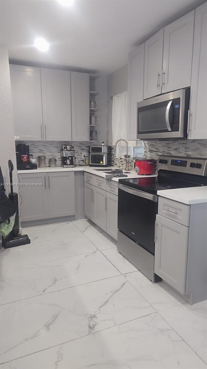 GUAVA GROVE ESTATES 1ST A - Residential