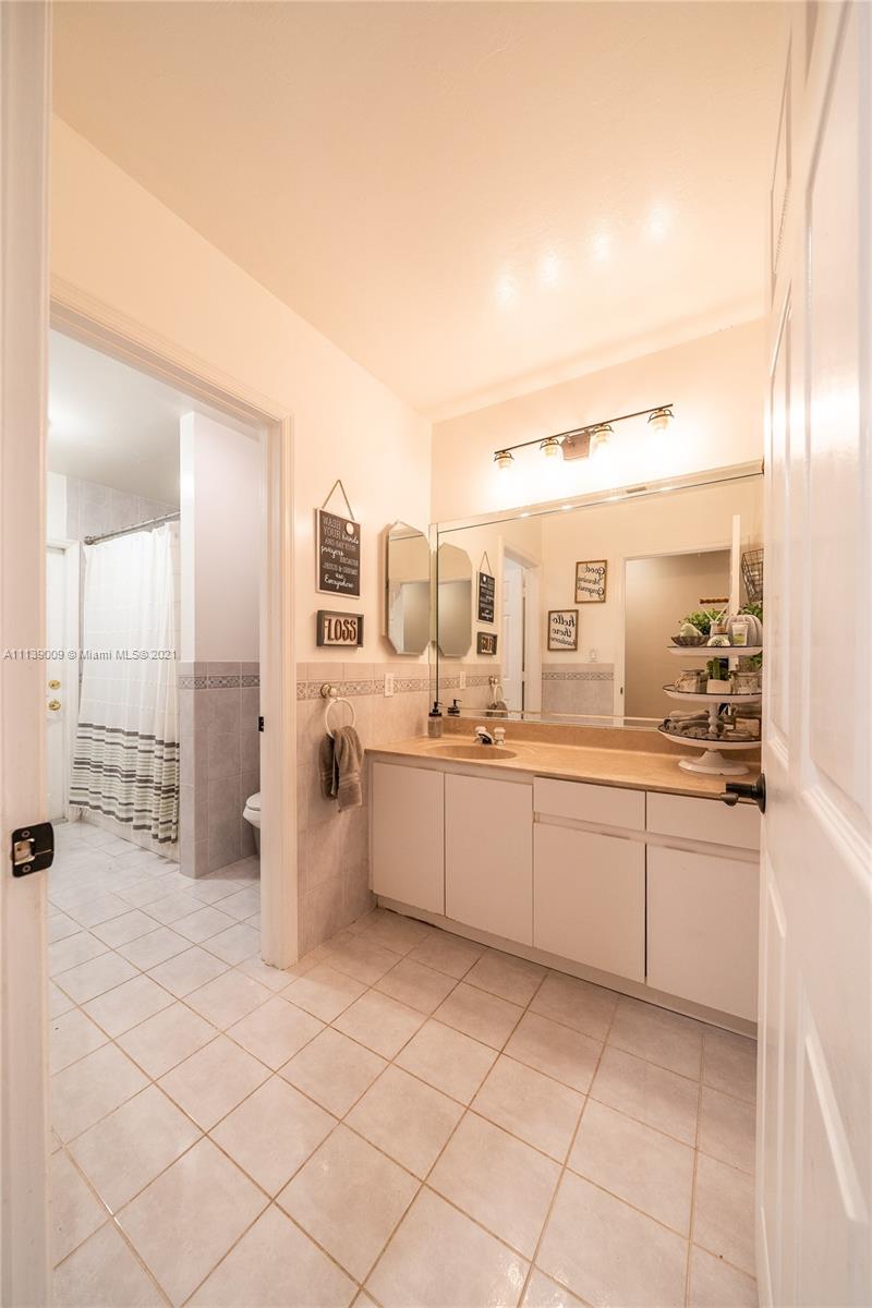 COUNTRY RIDGE ESTATES - Residential