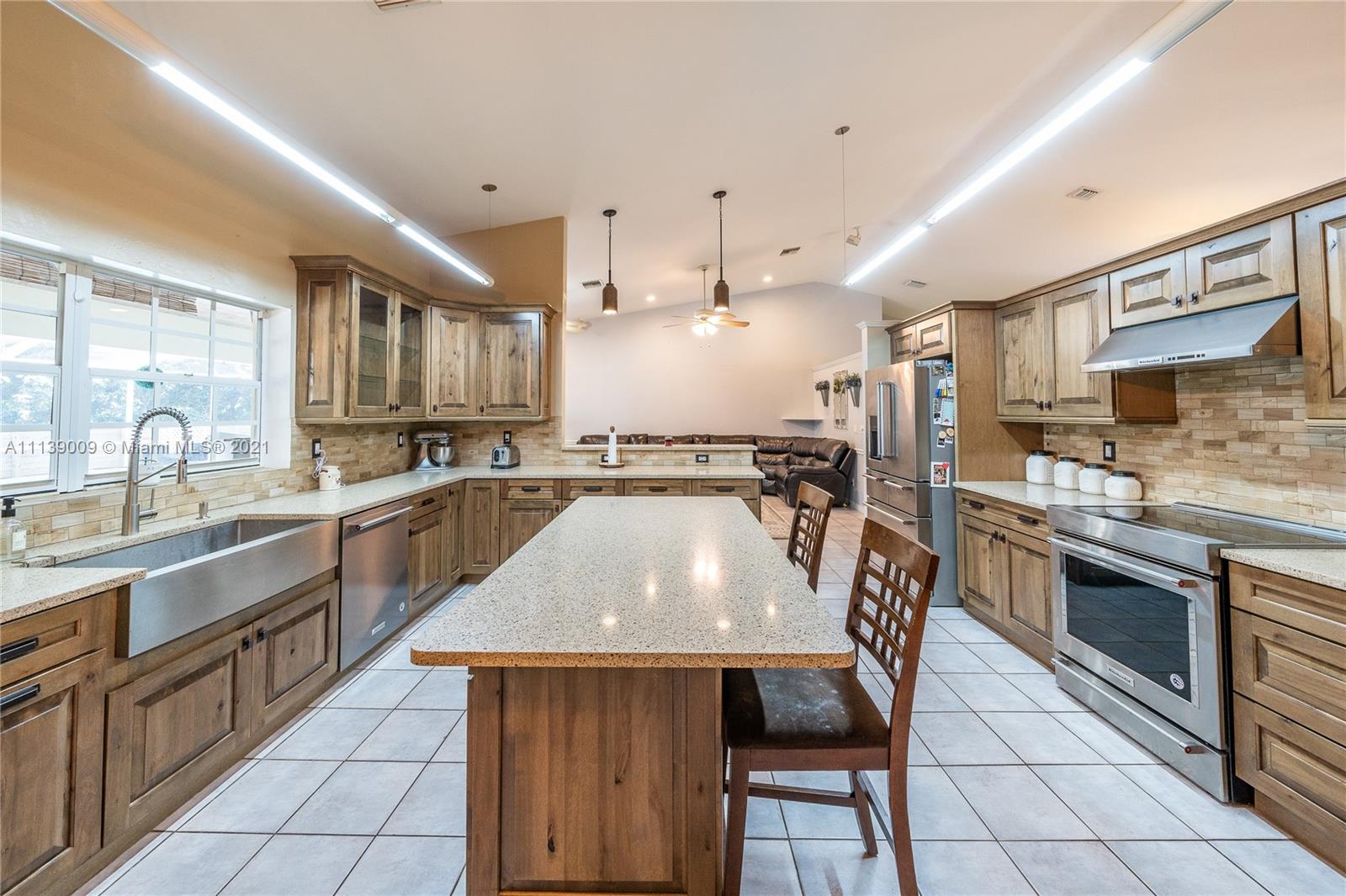 COUNTRY RIDGE ESTATES - Residential