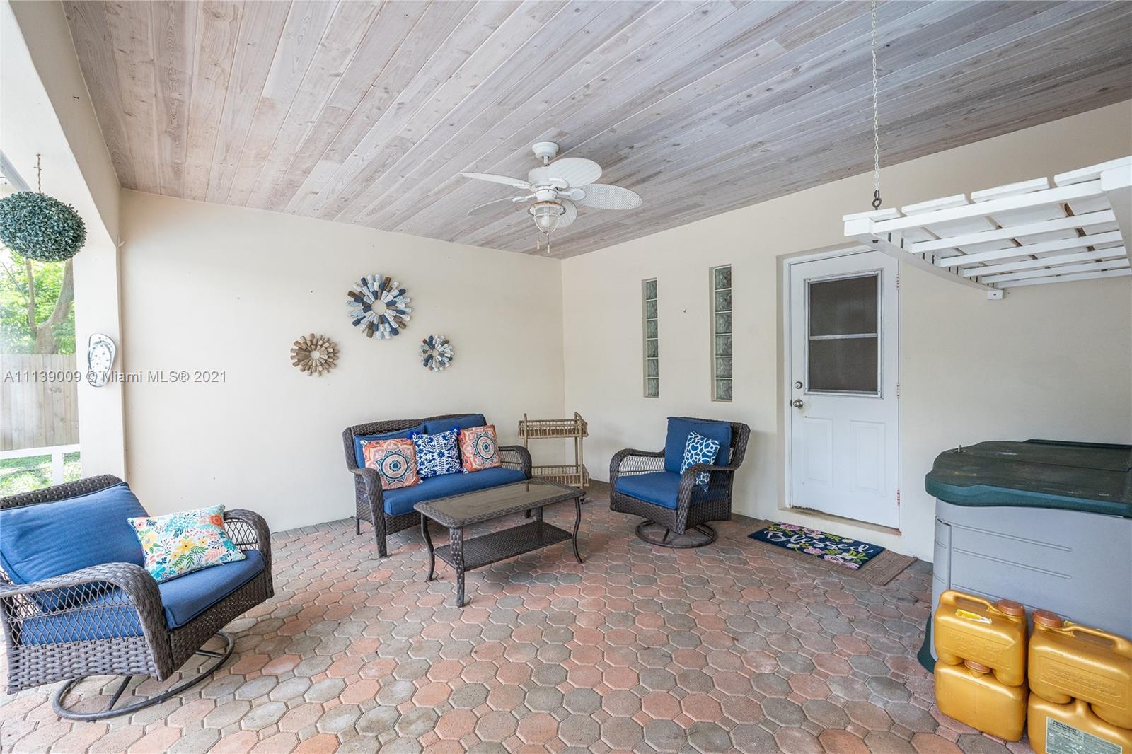 COUNTRY RIDGE ESTATES - Residential