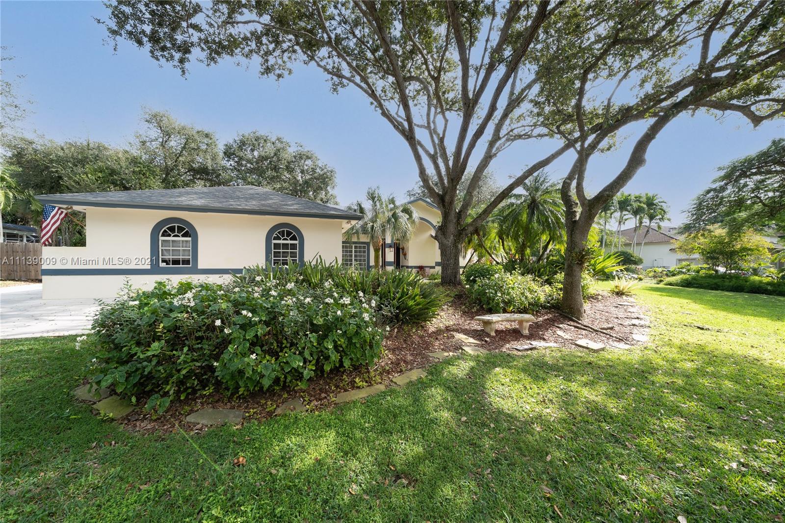 COUNTRY RIDGE ESTATES - Residential