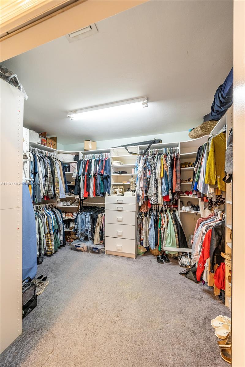 COUNTRY RIDGE ESTATES - Residential