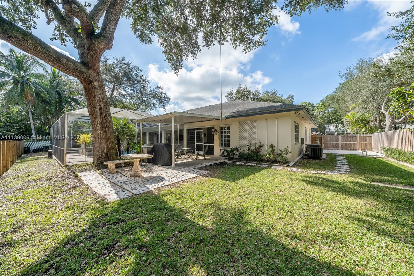 COUNTRY RIDGE ESTATES - Residential