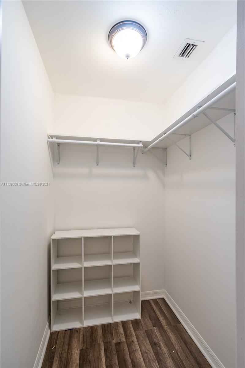 COUNTRY RIDGE ESTATES - Residential