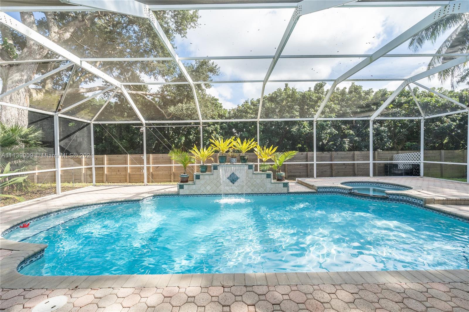 COUNTRY RIDGE ESTATES - Residential