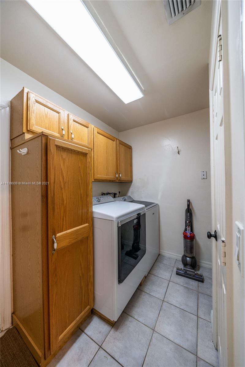 COUNTRY RIDGE ESTATES - Residential