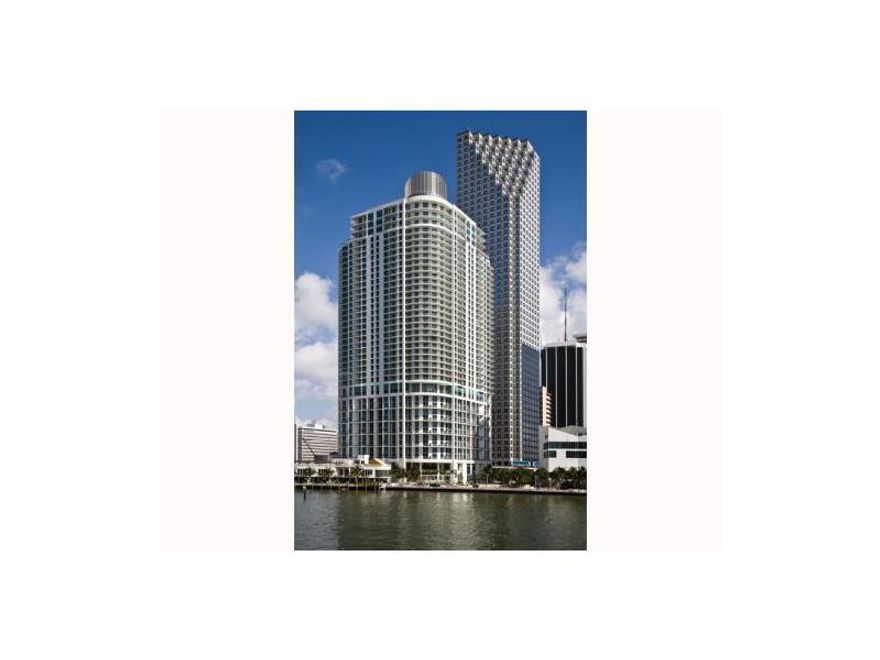 ITALIAN PORCELAIN TILES THROUGHOUT.  NO CARPET.  SPECTACULAR WATER VIEWS FROM EVERYWHERE OF THIS 2/2 SPLIT PLAN APT. BEST LOCATION, CLOSE TO EVERYTHING!  BEAUTIFUL CUSTOM MADE DOORS, ITALIAN CABINETRY, STAINLESS STEEL APPLIANCES, GRANITE COUNTERTOPS, WASH ER & DRYER, WALK-IN CLOSETS. INFINITY POOL, GYM, CLUB ROOM. CABLE, INTERNET AND TELEPHONE INCLUDED. EASY ACCESS TO PUBLIC TRANSPORTATION, HIGHWAYS, RESTAURANTS, BUSINESSES. READY TO MOVE IN DECEMBER 1st. TEXT AGENT FOR APPOINTMENT.2nd PARKING NEGOTIABLE.