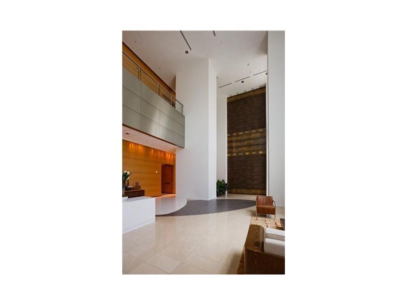 Met 1 - Residential Lease