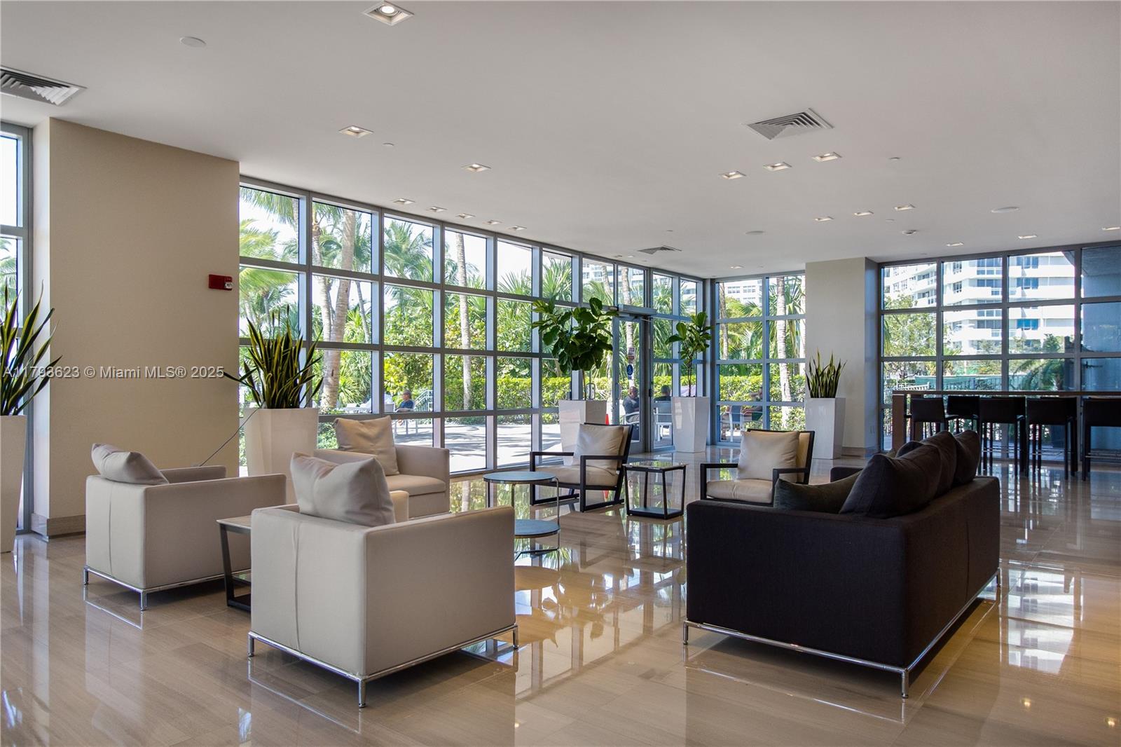 THE WAVERLY AT SOUTH BEAC - Residential