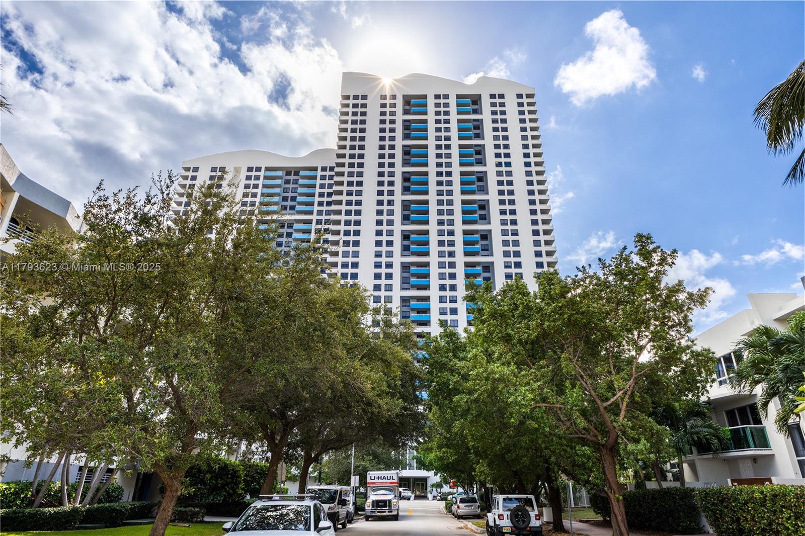 THE WAVERLY AT SOUTH BEAC - Residential