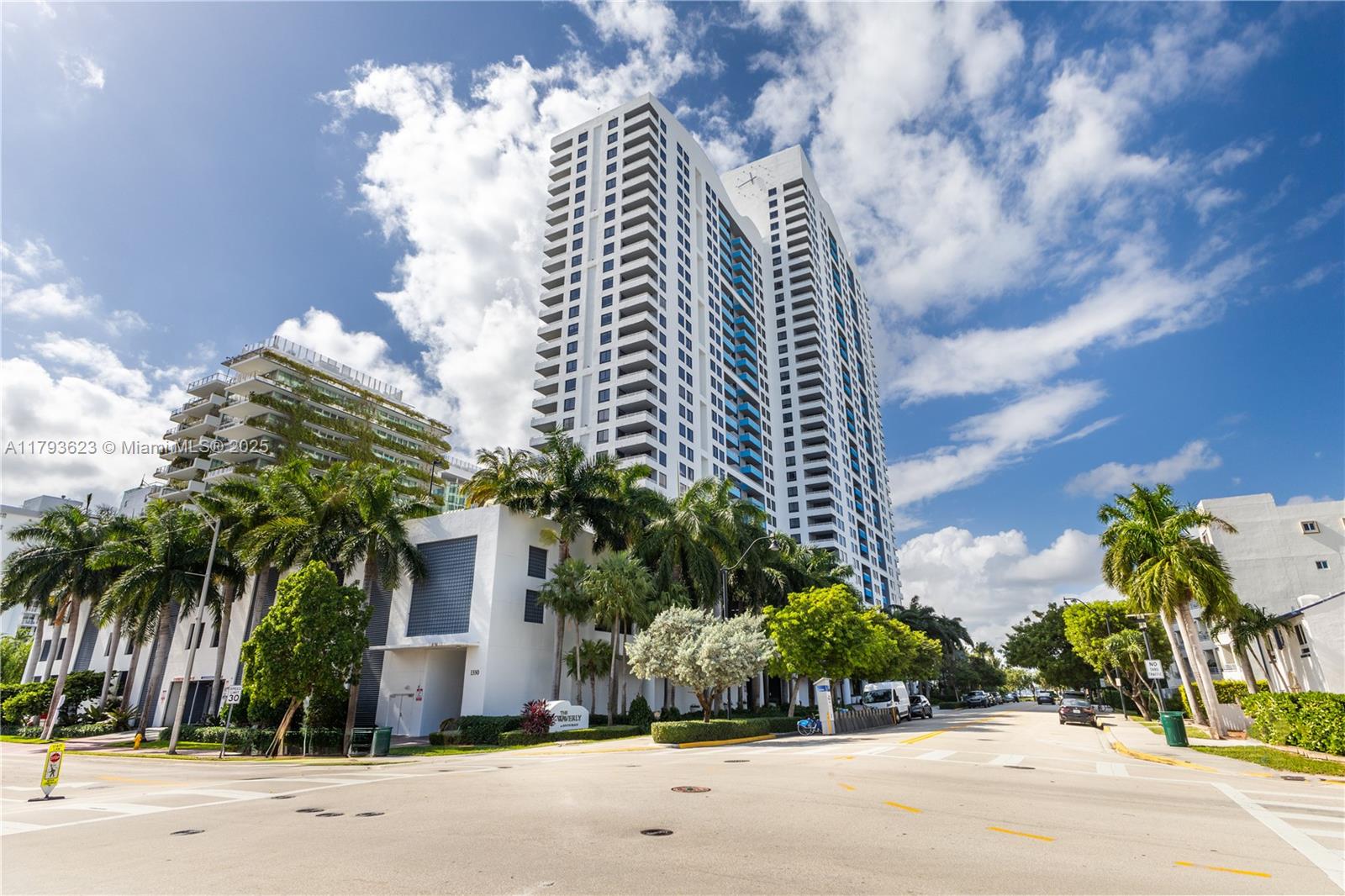 THE WAVERLY AT SOUTH BEAC - Residential