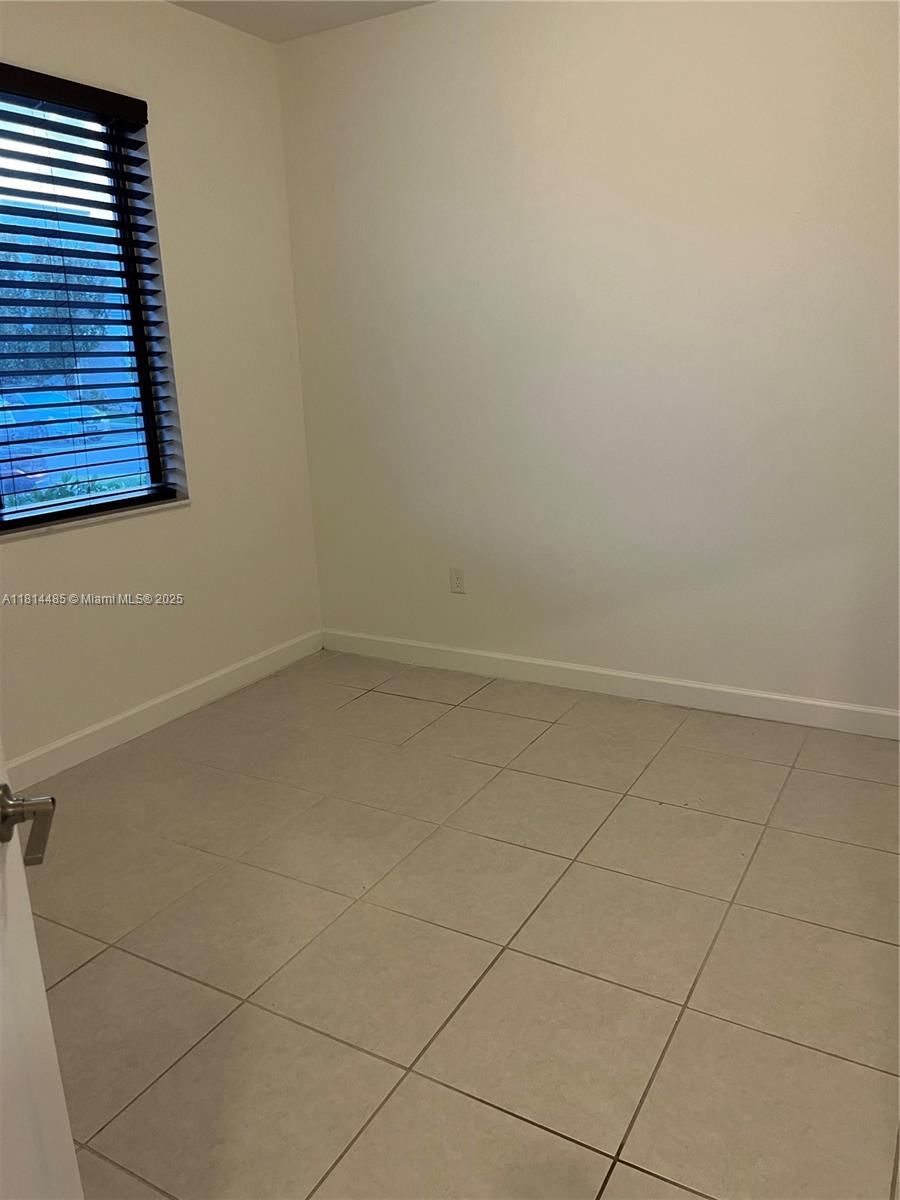 VIA VENTURA NEIGHBORHOOD - Residential Lease