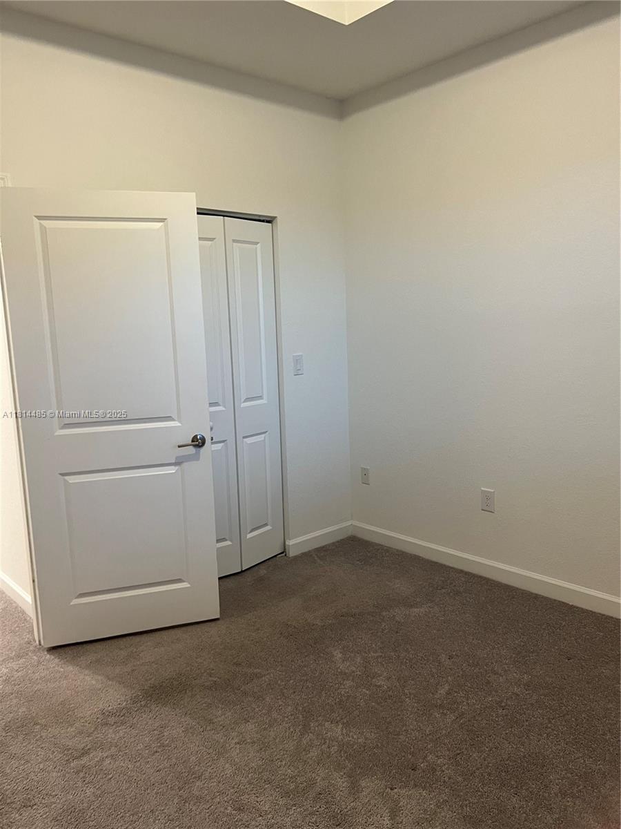VIA VENTURA NEIGHBORHOOD - Residential Lease