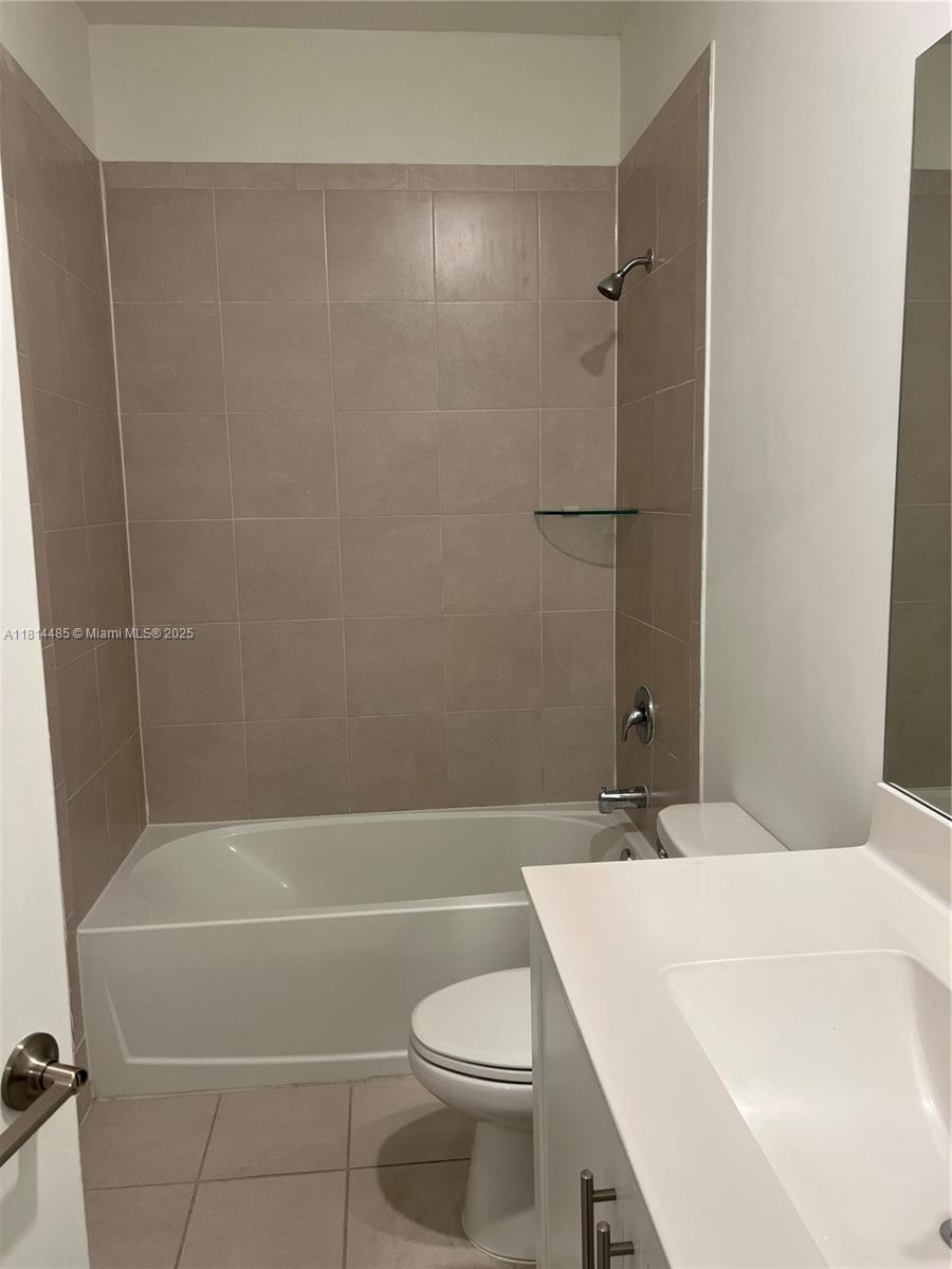 VIA VENTURA NEIGHBORHOOD - Residential Lease