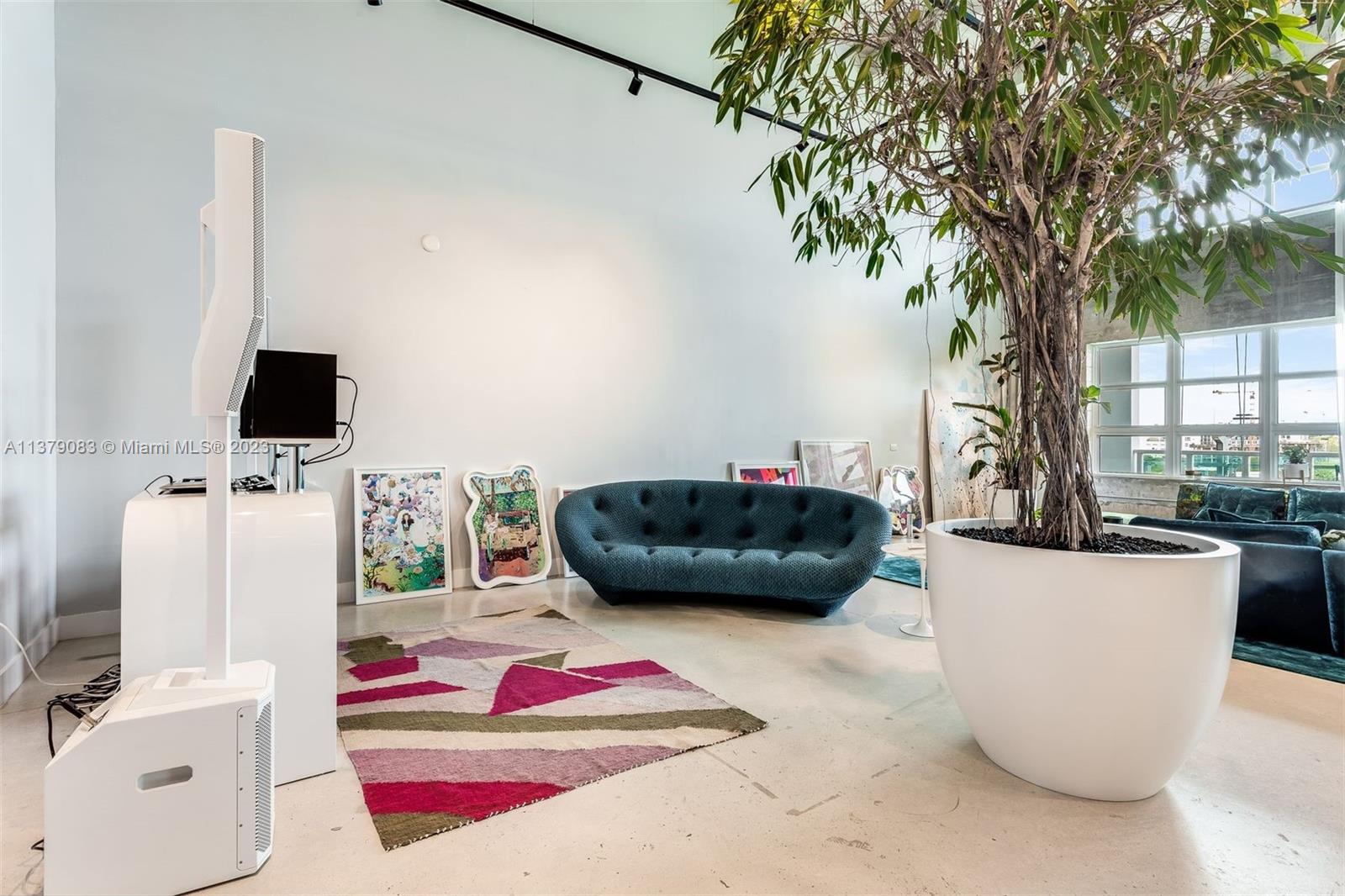 PARC LOFTS CONDO - Residential