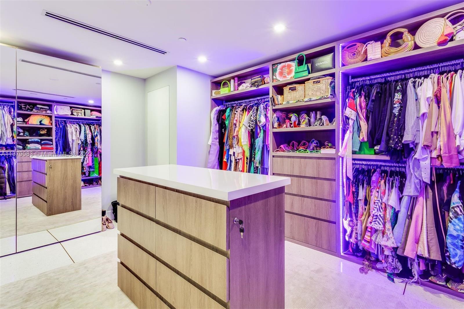 PARC LOFTS CONDO - Residential