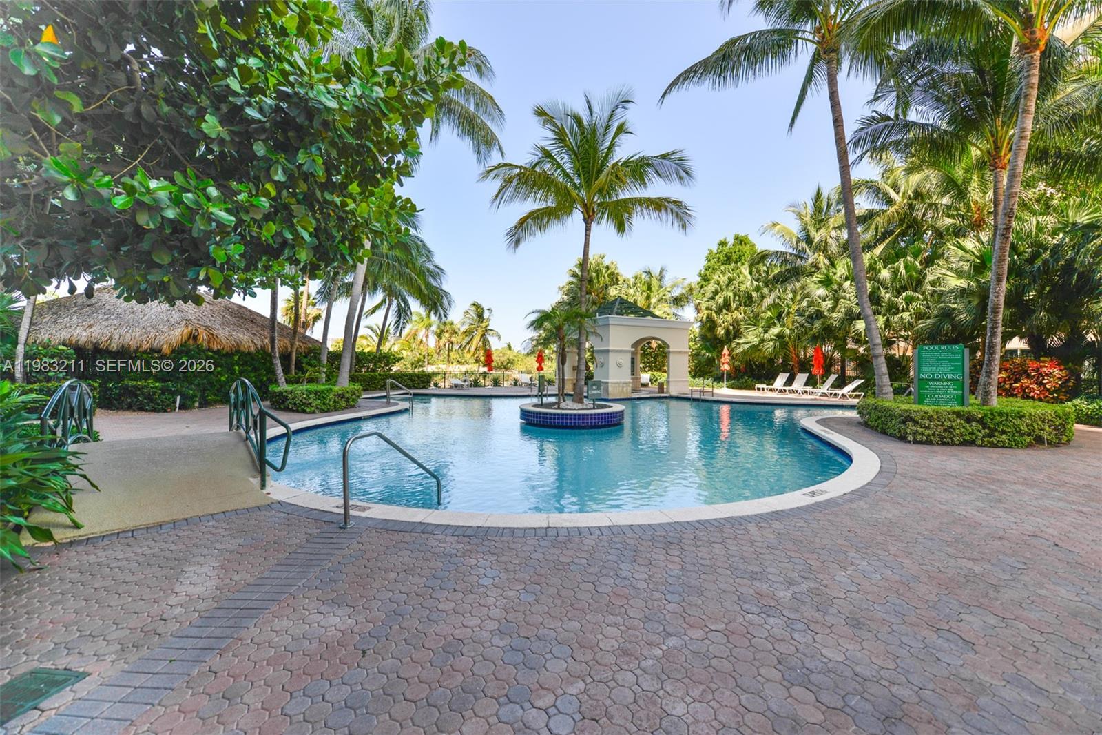 TURNBERRY ON THE GREEN CO - Residential Lease