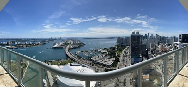 888 Biscayne Blvd 5407