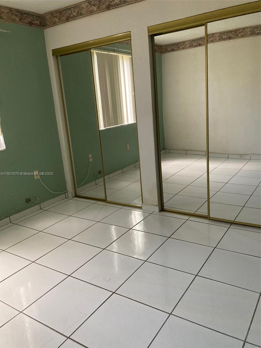 VILLA DEL SOL CONDO - Residential