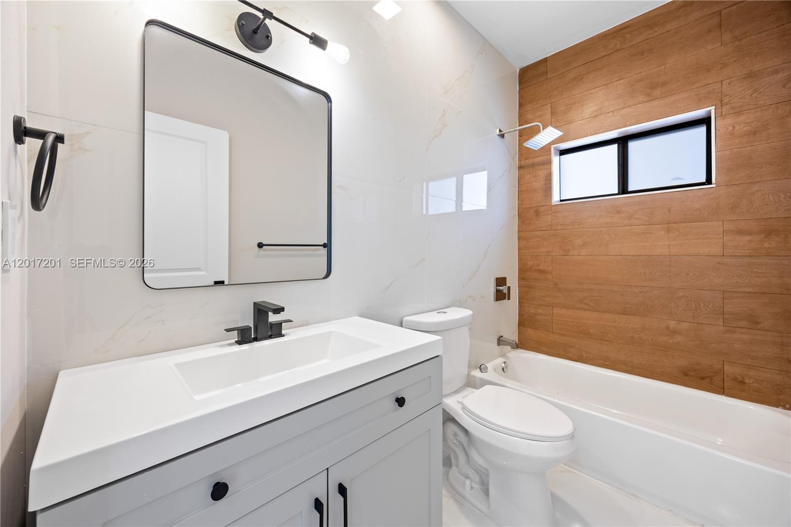 PLEASANT VILLAGE - Residential Lease