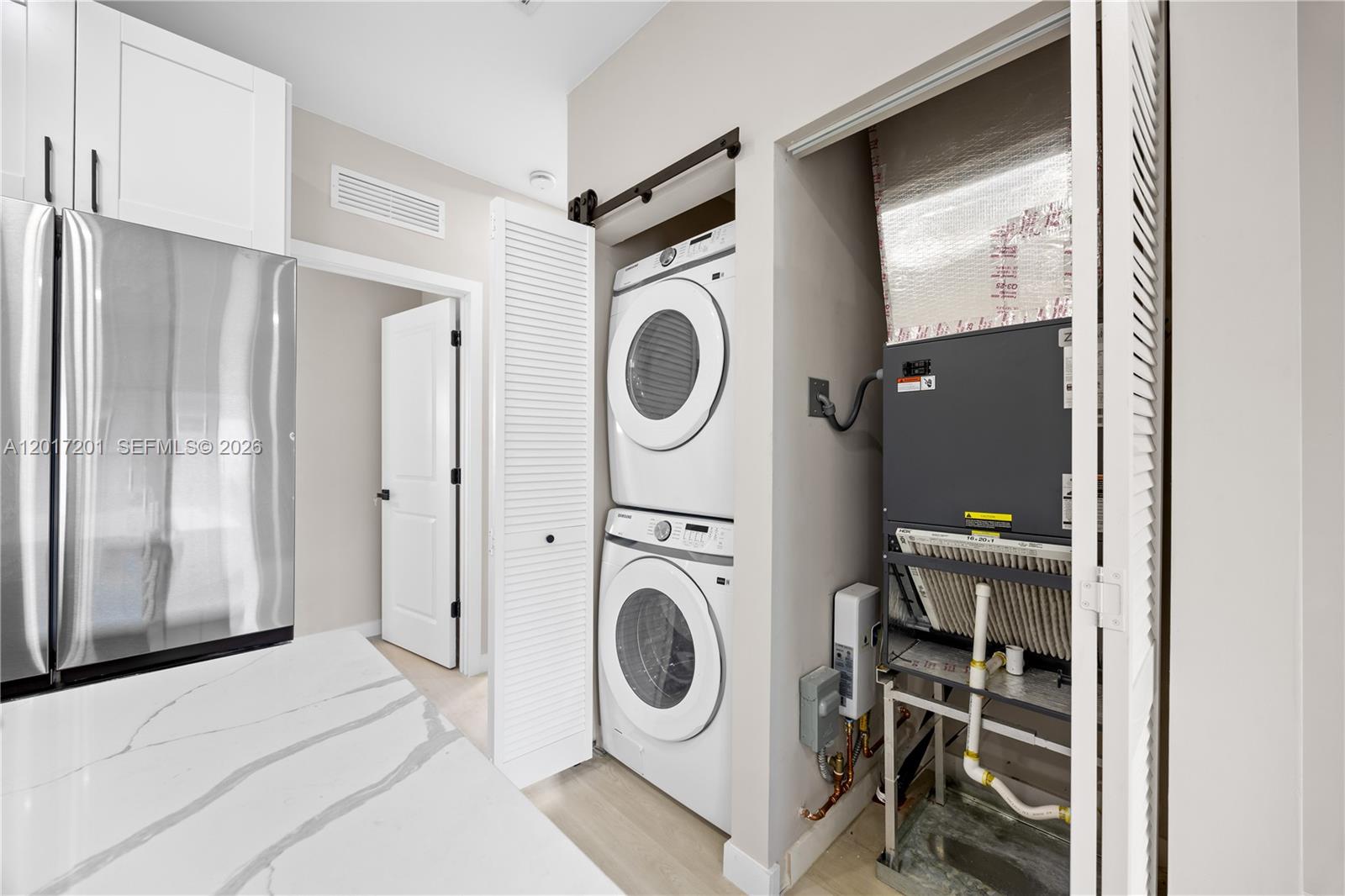 PLEASANT VILLAGE - Residential Lease