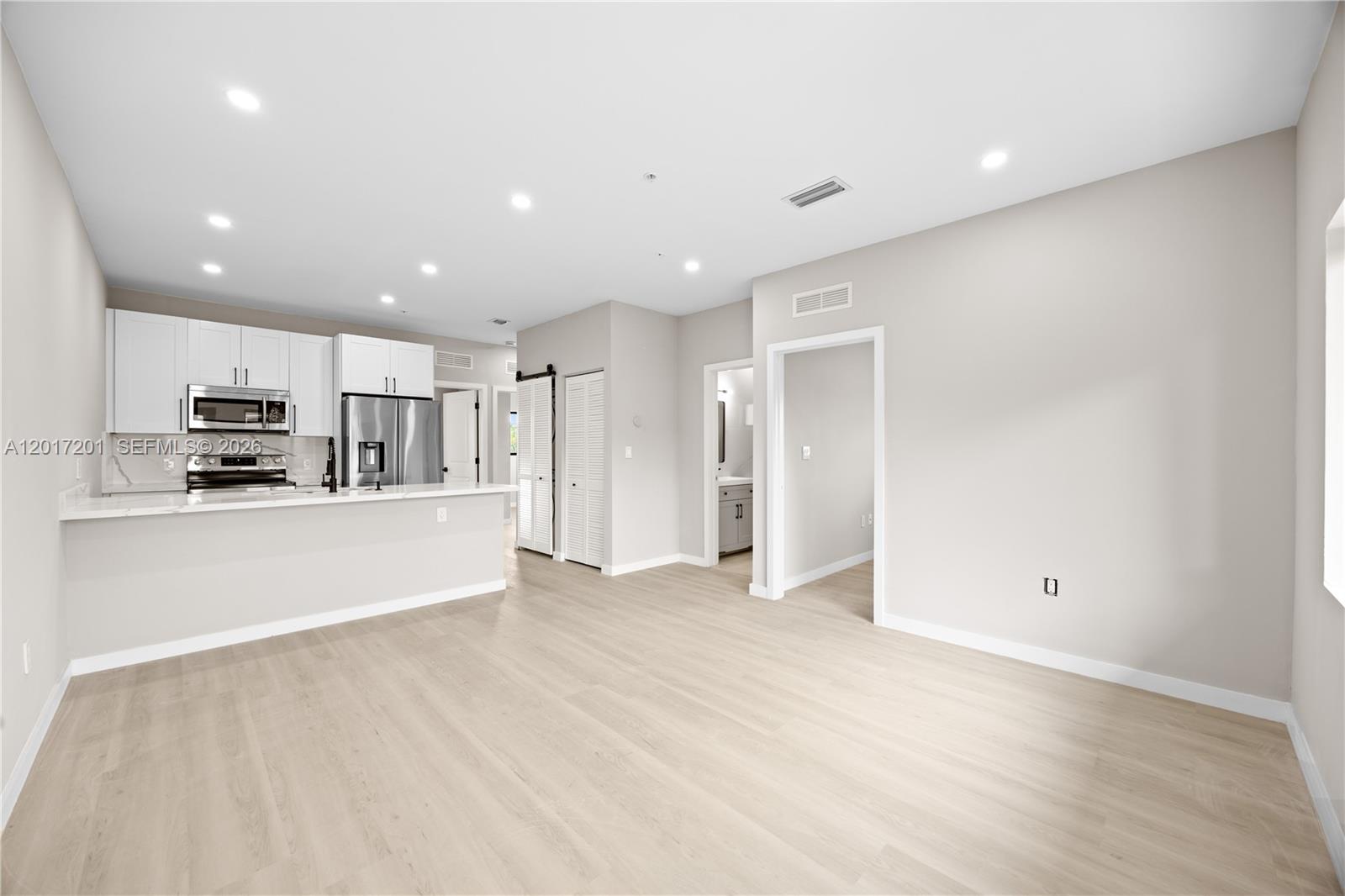 PLEASANT VILLAGE - Residential Lease