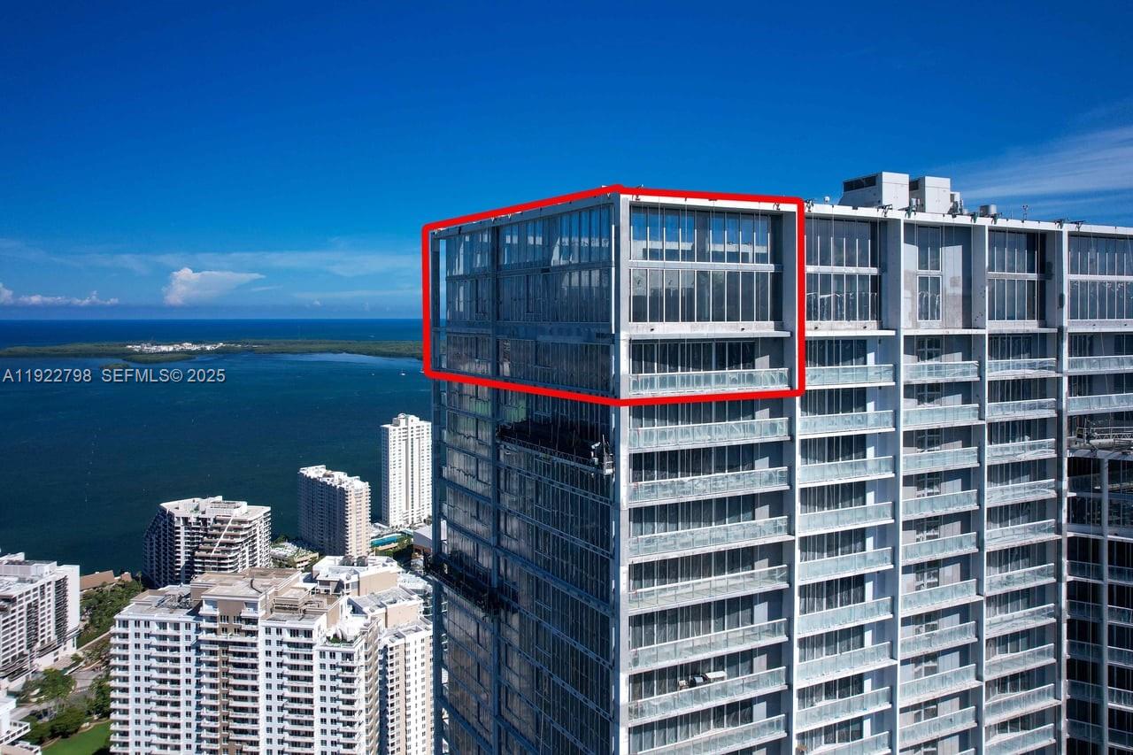 ICONBRICKELL CONDO NO 1 - Residential