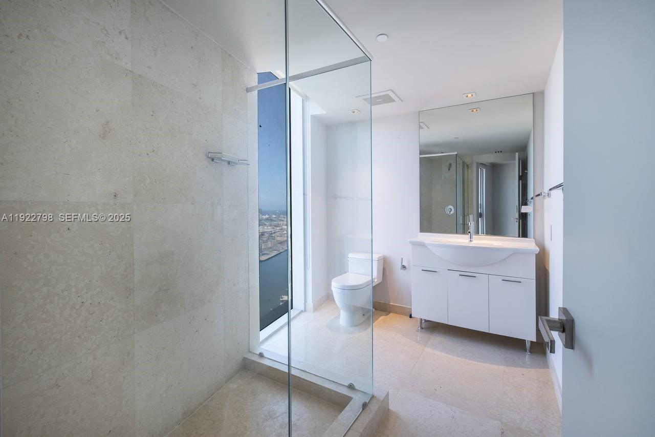 ICONBRICKELL CONDO NO 1 - Residential