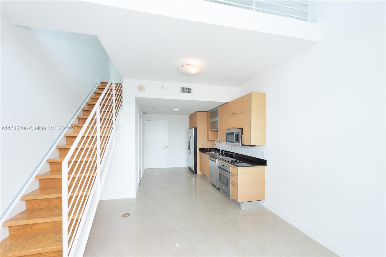 INFINITY AT BRICKELL COND - Residential