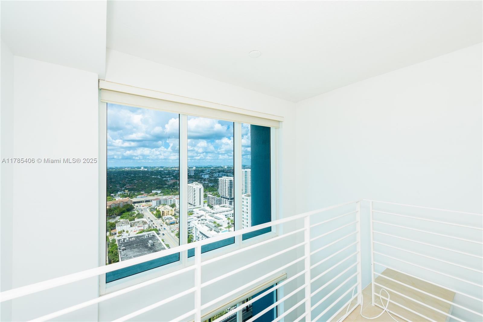 INFINITY AT BRICKELL COND - Residential