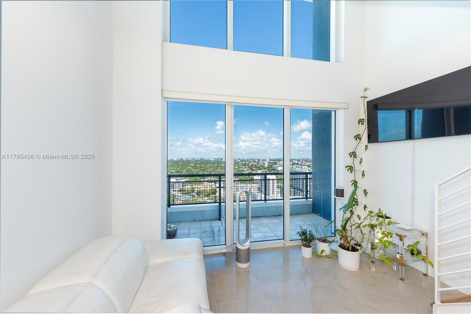 SPECTACULAR 1-BEDROOM, 1.5-BATH LOFT IN THE HEART OF BRICKELL!
ENJOY STUNNING CITY VIEWS AND ABUNDANT NATURAL LIGHT IN THIS MODERN LOFT FEATURING STAINLESS STEEL APPLIANCES AND A SPACIOUS OPEN LAYOUT. THE MASTER SUITE, LOCATED ON THE UPPER LEVEL, INCLUDES A WALK-IN CLOSET AND PRIVATE BATHROOM. DOWNSTAIRS HAS A LARGE LIVING AREA AND A CONVENIENT HALF BATH.
AMENITIES INCLUDE A GYM, SPA, VALET SERVICE, AND 24-HOUR CONCIERGE. JUST STEPS AWAY FROM BRICKELL CITY CENTRE, MARY BRICKELL VILLAGE, PUBLIX, TOP RESTAURANTS, AND MORE. The unit is currently leased at $2,850 per month until August 31, 2025.