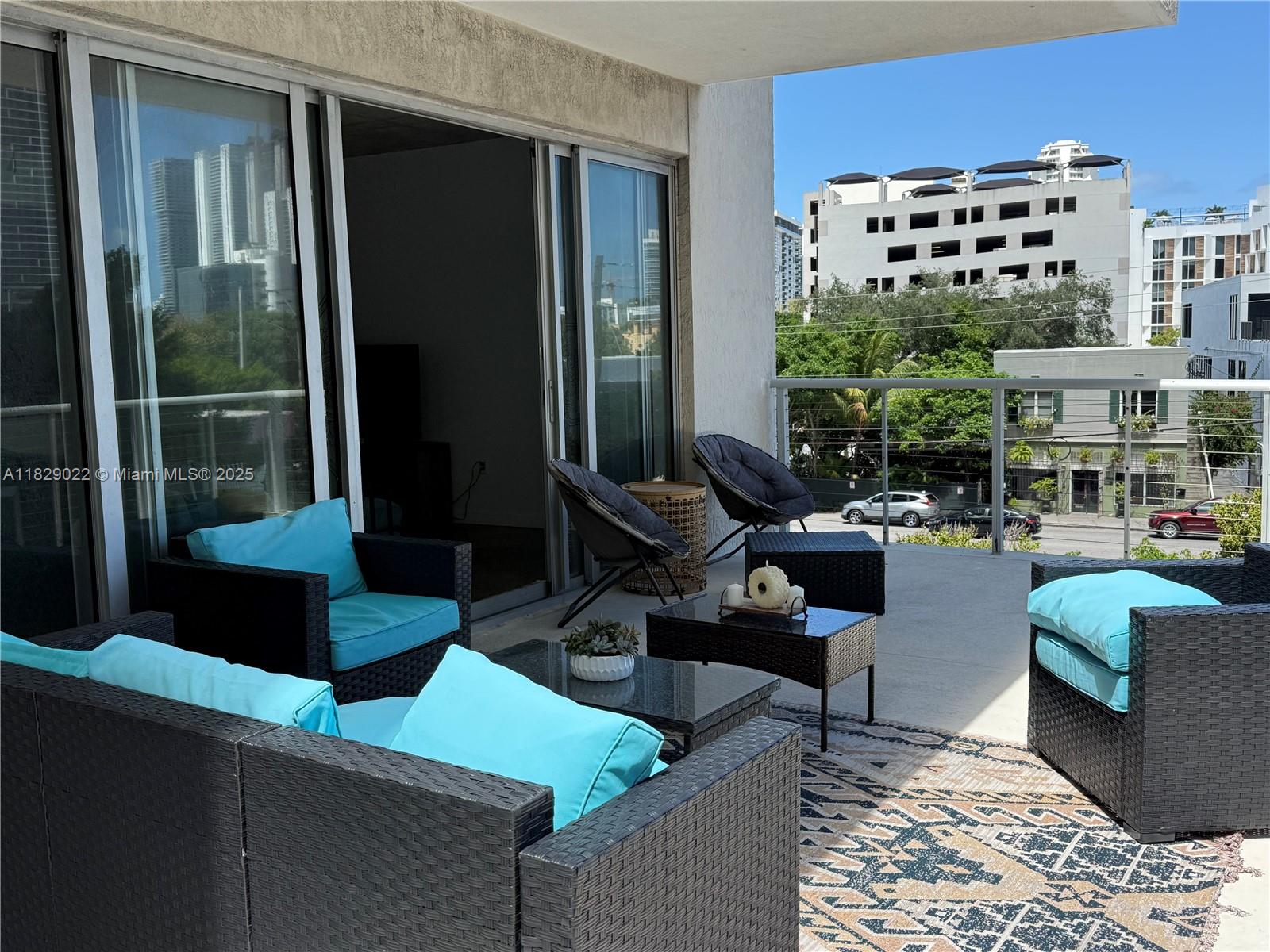 3449 NE 1st Ave L-11