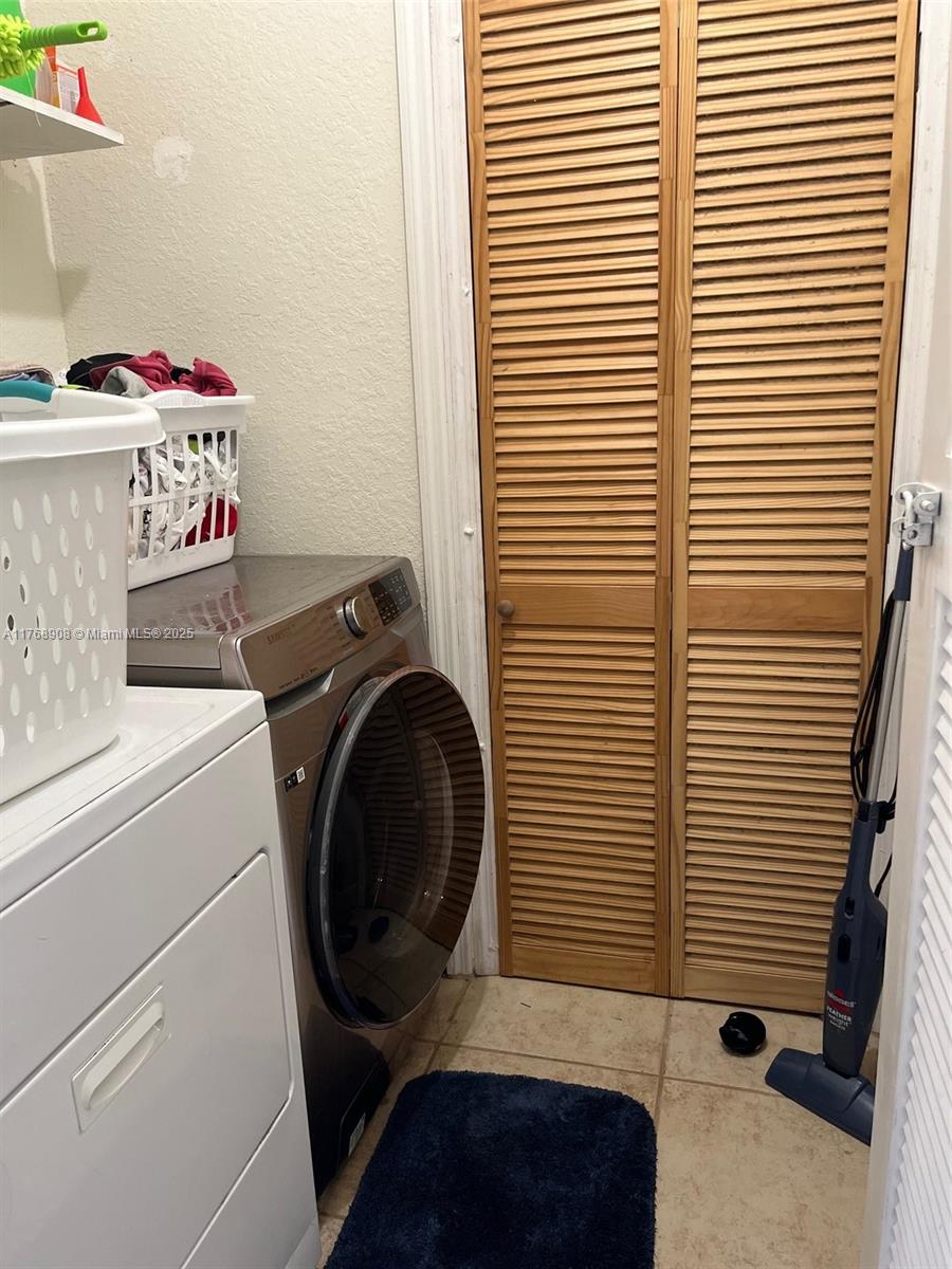 EFM ESTATES SECTIONS TWO - Residential