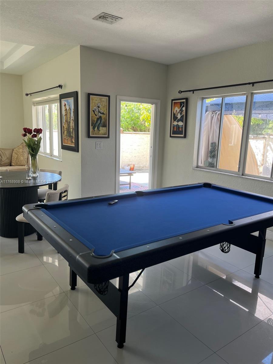 EFM ESTATES SECTIONS TWO - Residential