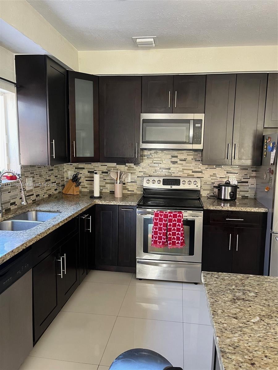 EFM ESTATES SECTIONS TWO - Residential