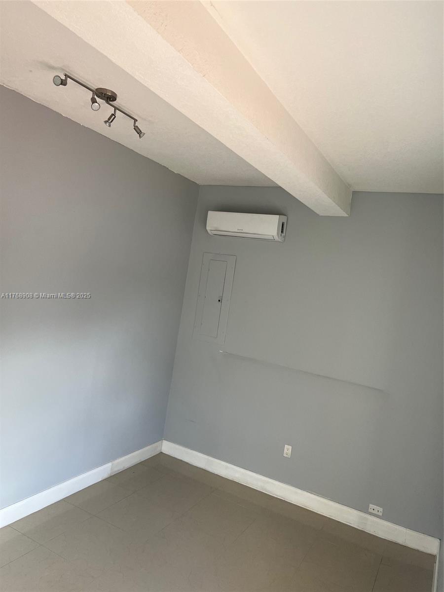 EFM ESTATES SECTIONS TWO - Residential