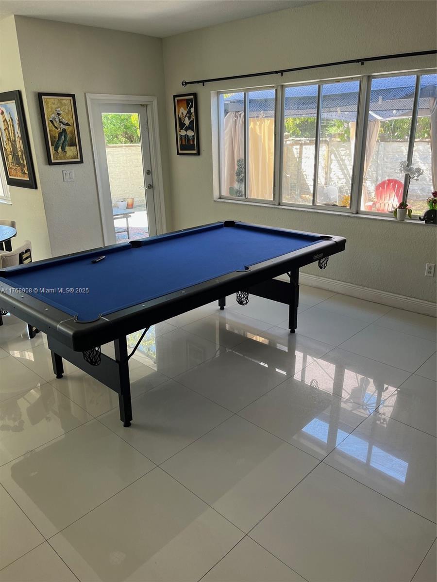 EFM ESTATES SECTIONS TWO - Residential