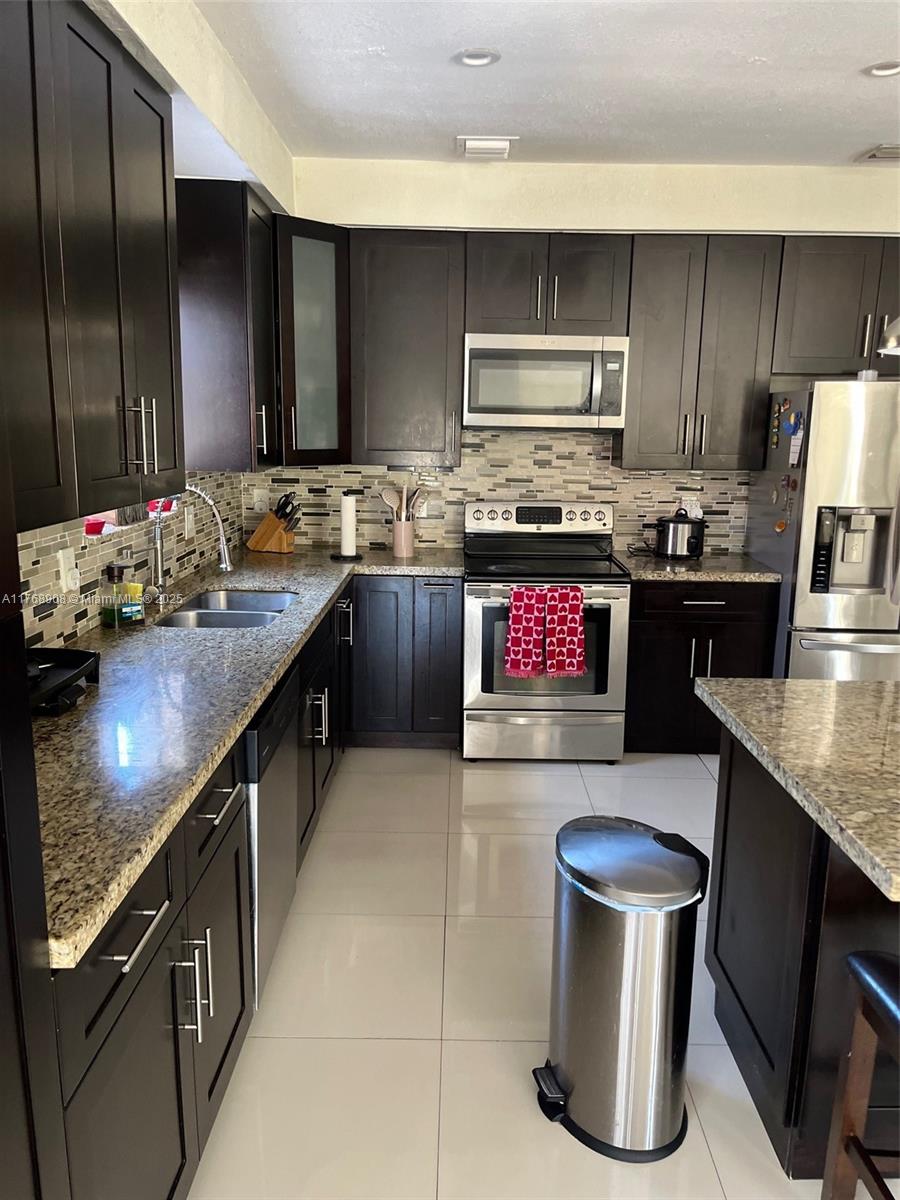 EFM ESTATES SECTIONS TWO - Residential